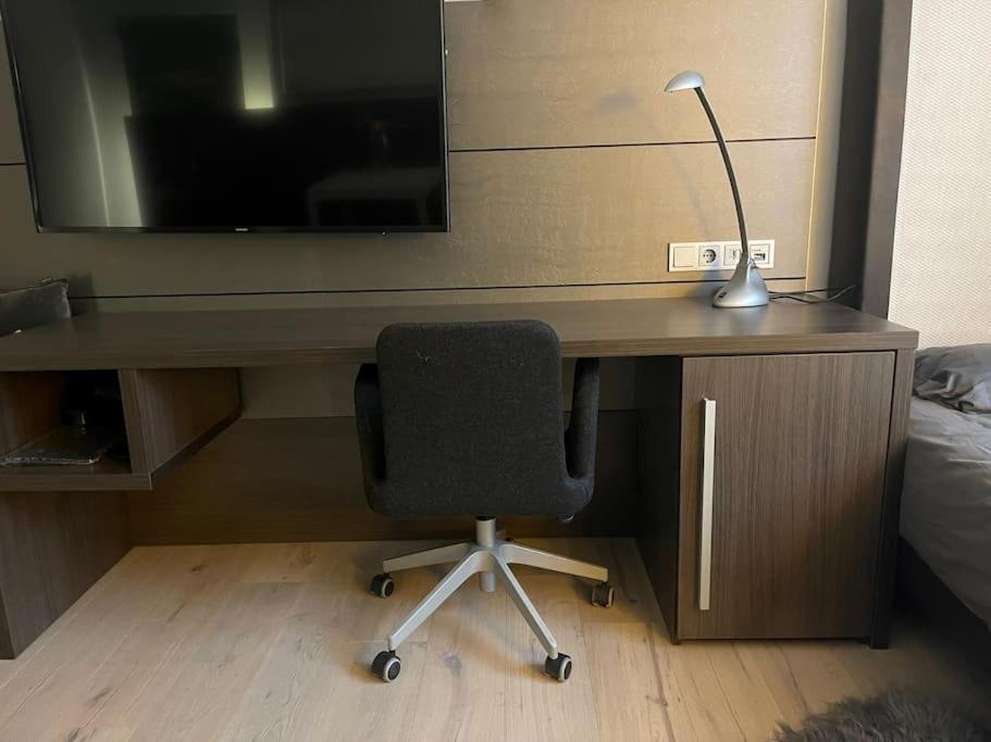 Gemuetliches 778 Apartment Naehe Medienhafen S-Bahn Und Free Parken Dusseldorf Luaran gambar