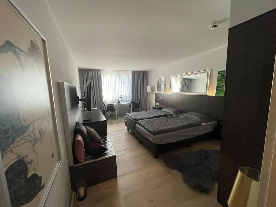Gemuetliches 778 Apartment Naehe Medienhafen S-Bahn Und Free Parken Dusseldorf Luaran gambar