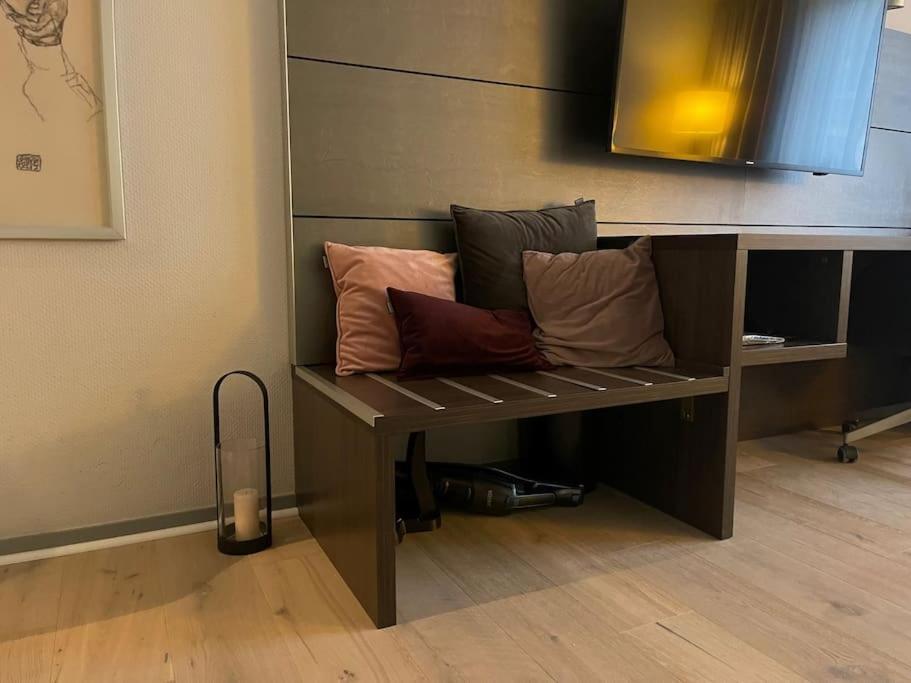 Gemuetliches 778 Apartment Naehe Medienhafen S-Bahn Und Free Parken Dusseldorf Luaran gambar